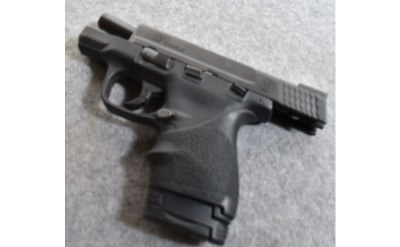 Smith & Wesson M&P 9 Shield 9MM Luger Semi-Auto Pistol - Image 2 of 2