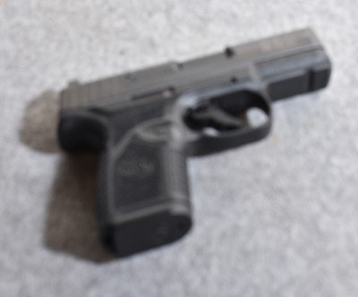 FN REFEX 9MM LUGER SEMI-AUTO PISTOL - Image 1 of 2