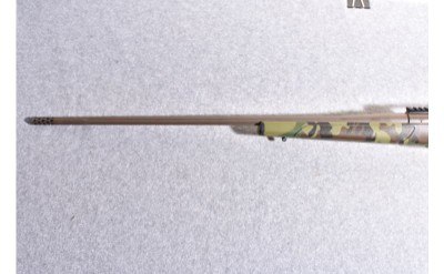 Weatherby Vanguard 7mm Remington Magnum Bolt Action Rifle - Image 6 of 10