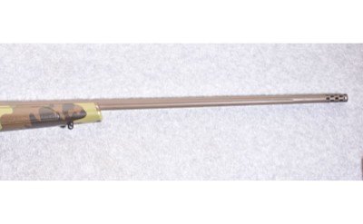 Weatherby Vanguard 7mm Remington Magnum Bolt Action Rifle - Image 4 of 10