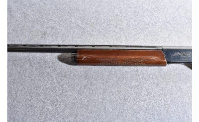 Remington 1100 12 Gauge Semiautomatic Shotgun - Image 6 of 10