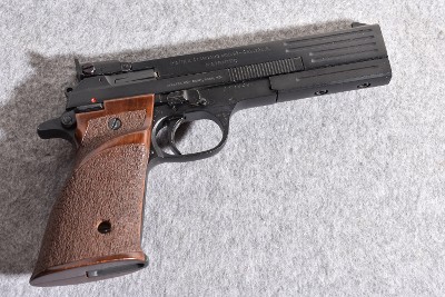 Beretta 89 .22 Long Rifle Semi-Auto Pistol - Image 1 of 2