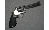 Smith & Wesson Model 617-4
.22 LR - 1 of 1