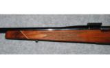 Weatherby Mark V Left Hand
7MM WBY MAG - 8 of 8