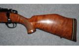 Weatherby Mark V Left Hand
7MM WBY MAG - 7 of 8