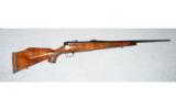 Weatherby Mark V Deluxe Left Hand 7MM WBY MAG - 1 of 8