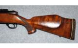 Weatherby Mark V German300 Magnum - 7 of 8