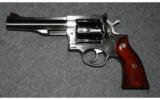 Ruger Redhawk
44 Magnum - 2 of 2