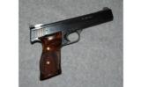 Smith & Wesson Model 41
.22 LR - 1 of 2