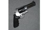 Smith & Wesson Model 460V
460 S&W MAG - 1 of 2