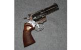Colt Python
.357 MAGNUM - 1 of 2