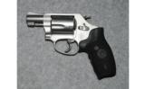 Smith & Wesson ~ 637-2 ~ 38 SPL + P - 2 of 2