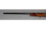 Weatherby ~ Mark V Deluxe ~ .300 Wby Mag - 7 of 9