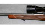 Weatherby ~ Mark V Deluxe ~ .240 Wby Mag - 7 of 9