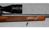 Weatherby ~ Mark V Deluxe ~ .240 Wby Mag - 4 of 9