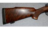 Weatherby ~ Mark V Deluxe ~ .240 Wby Mag - 2 of 9