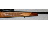 Weatherby ~ Mark V ~ .300 Weatherby Magnum - 4 of 9