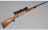 Weatherby ~ Mark V ~ .300 Weatherby Magnum - 1 of 9