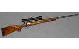 Weatherby ~ Mark V Deluxe ~ 7mm Weatherby Magnum - 1 of 10