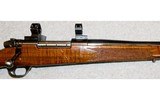 Weatherby ~ Mark V ~ .300 Weatherby Magnum - 3 of 10
