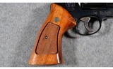 Smith & Wesson ~ 29-3 ~ .44 Magnum - 6 of 9