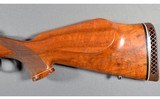 Weatherby ~ Mark V Deluxe ~ .270 Wby - 7 of 11
