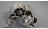 Smith & Wesson ~ 686-6 ~ .357 Magnum - 3 of 3