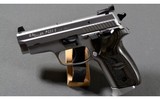 SIG Sauer ~ P229S ~ .40 S&W - 2 of 4
