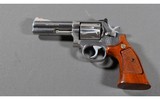 Smith & Wesson ~ 686 ~ .357 Magnum - 2 of 4