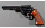 Smith & Wesson ~ 19-3 ~ .357 Magnum - 2 of 6