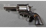 Ruger ~ New Model Super Blackhawk ~ .44 Magnum - 2 of 3