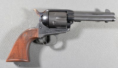 Uberti ~ 1873 ~ .45 Colt