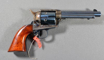 Uberti ~ 1873 ~ .32 WCF