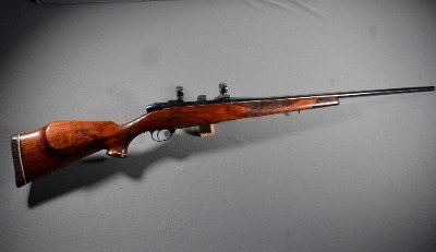 Weatherby ~ Mark V (LH) ~ 7mm Weatherby Magnum