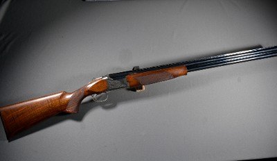 Browning ~ 425 Grade 1~ 12 Gauge - Image 1 of 10
