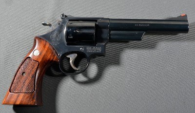 S&W ~ 29-2 ~ .44 Magnum - Image 1 of 4