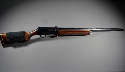 Browning ~ 2000 ~ 12 Gauge - Image 1 of 10