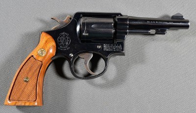 S&W ~ 10-5 ~ .38 S&W Special - Image 1 of 2
