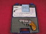 S&W Model 66-5 BOX PAPERS 2 GRIPS - 4 of 5