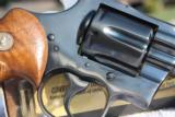 Colt Python 4" Blue 1962 original finish/grips - 6 of 15