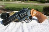 Colt Python 4" Blue 1964 Original Finish and two sets grips - 1 of 15