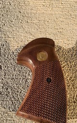 Colt Python Gen 3 Grips -Original - 1 of 4