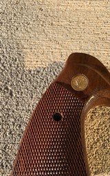 Colt Python Gen 3 Grips -Original - 2 of 4