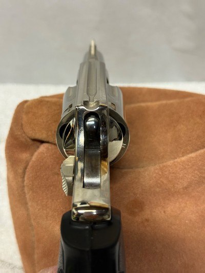 Smith & Wesson Model 36 Polished Nickel Bobbed hammer NICE! - Image 4 of 12