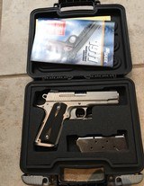 SIG 1911 Compact - 8 of 11