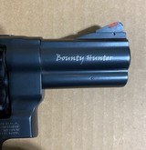 Smith & Wesson model 29 Bounty Hunter - 5 of 8