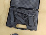 Glock 22, 40 caliber police pistol with early style slide for Glock collections - 3 of 6