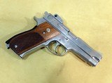 Smith & Wesson
Model 639 Stainless 9mm - 7 of 7