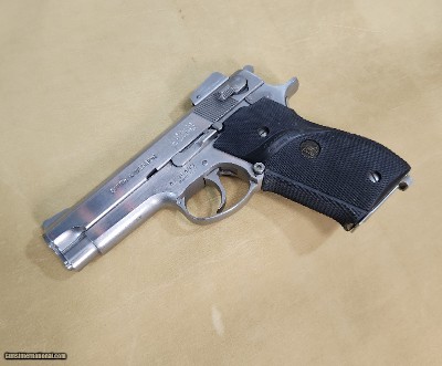 Smith & Wesson
Model 639 Stainless 9mm