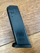 USP full size 9mm Magazine 10 rounds